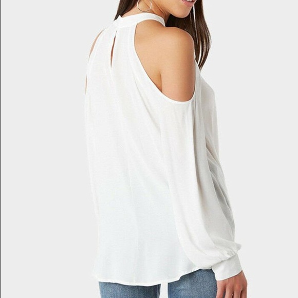 Cold Shoulder Choker V neck Top - Picture 2 of 2